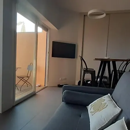 Un Blacon Sur La Appartement