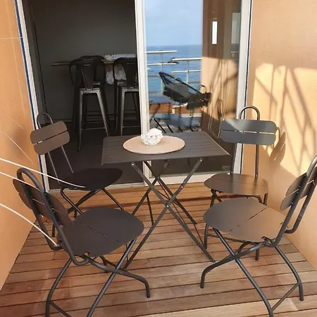 Un Balcon Sur La Lägenhet