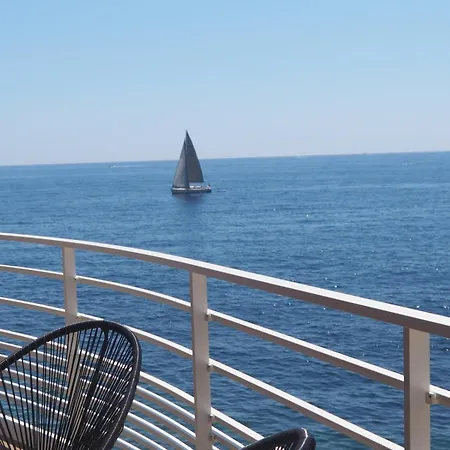 Un Balcon Sur La Lägenhet Saint-Raphaël